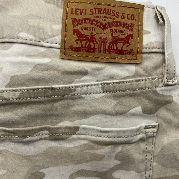 Levi’s 720 High Rise Super Skinny Crop Camo Jeans Size 29 - Picture 7 of 11